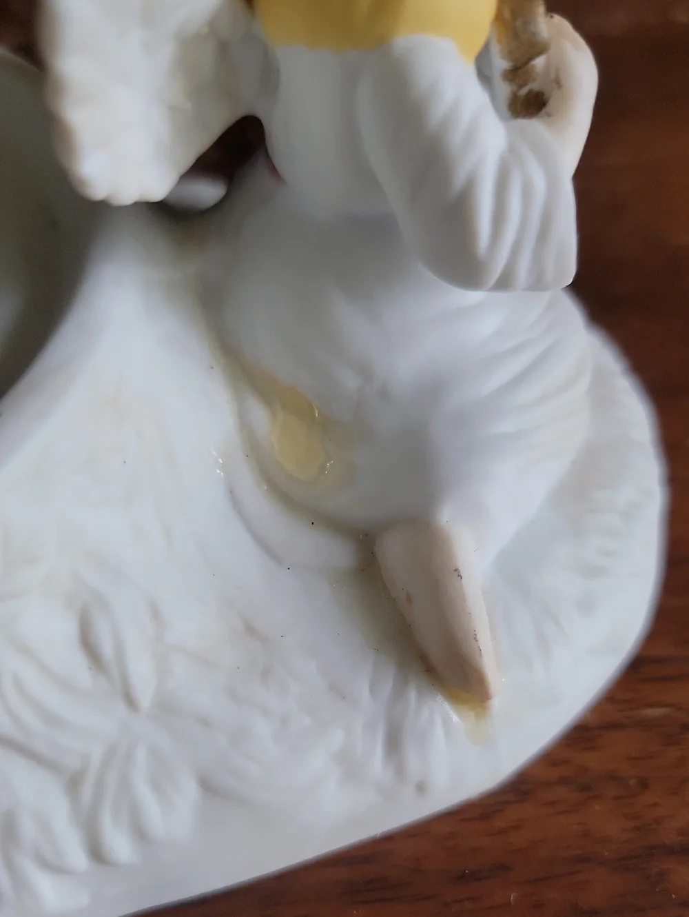 Porcelain Angel Figurine with Harp - White and Gold Candle Holder - Picture 7 of 9